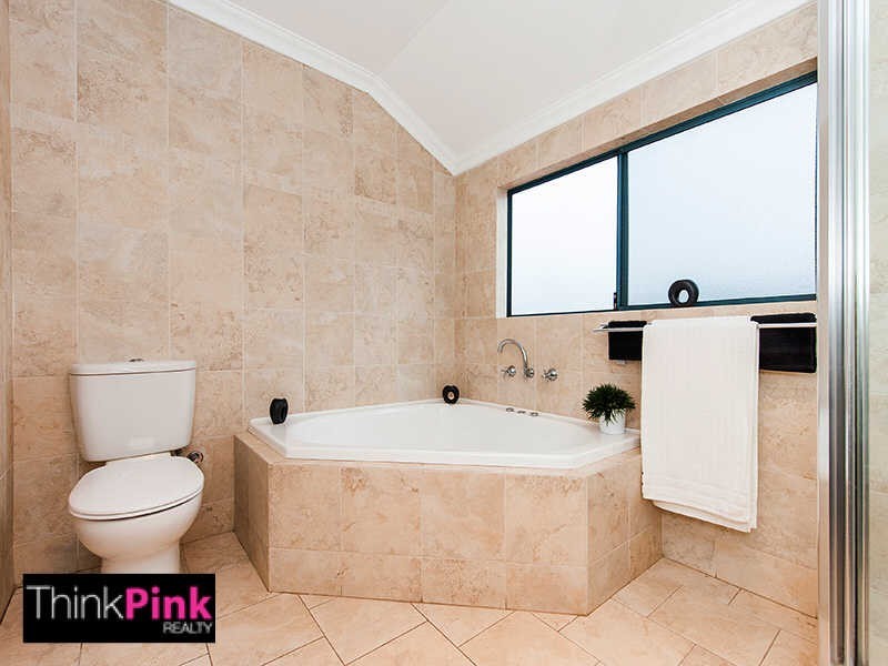 1/288 Fulham Street, Cloverdale WA 6105