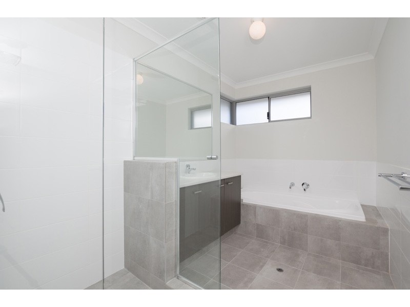 170B Roberts Road, Rivervale WA 6103