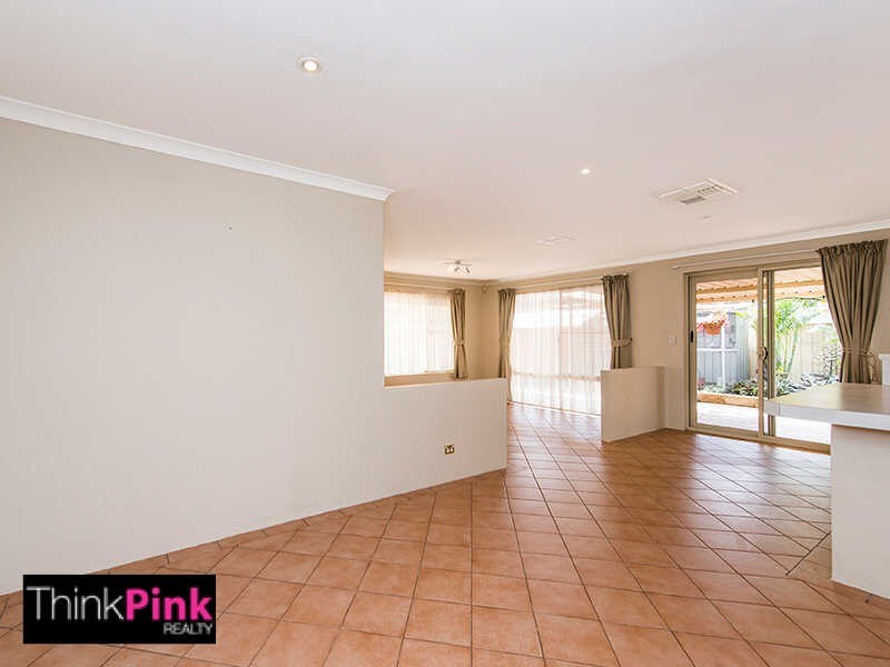 10 Brown Crescent, Seville Grove WA 6112