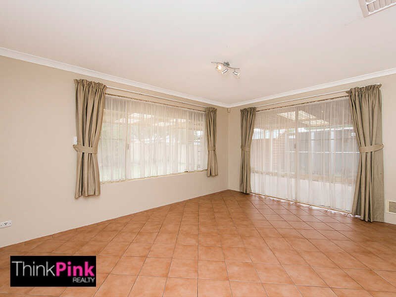 10 Brown Crescent, Seville Grove WA 6112