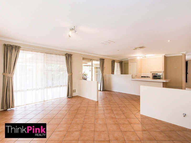 10 Brown Crescent, Seville Grove WA 6112