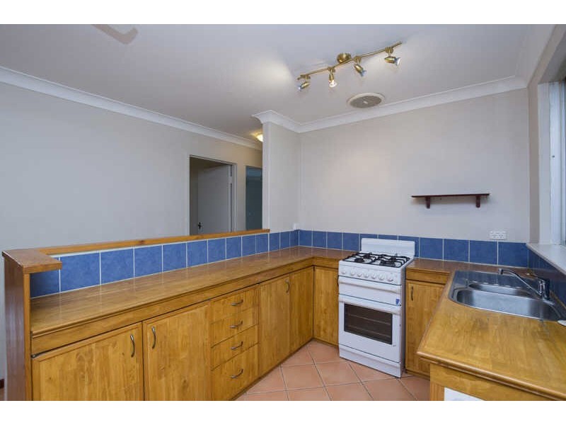 7 Morrit way, Parmelia WA 6167