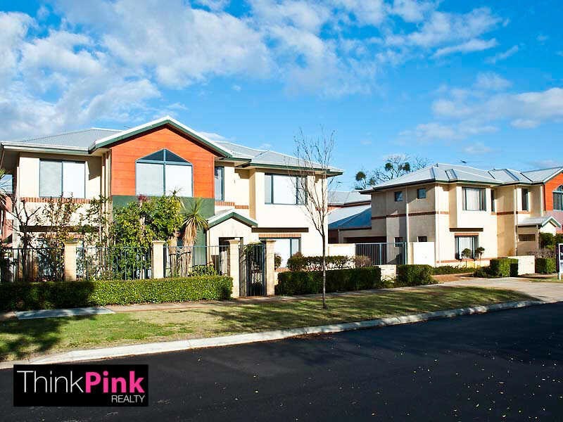 2/70 Fitzroy Road, Rivervale WA 6103