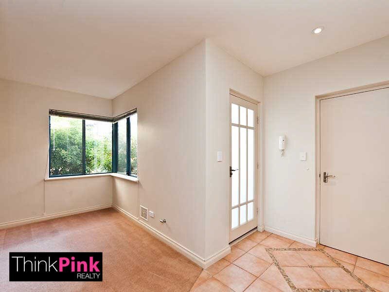 2/70 Fitzroy Road, Rivervale WA 6103