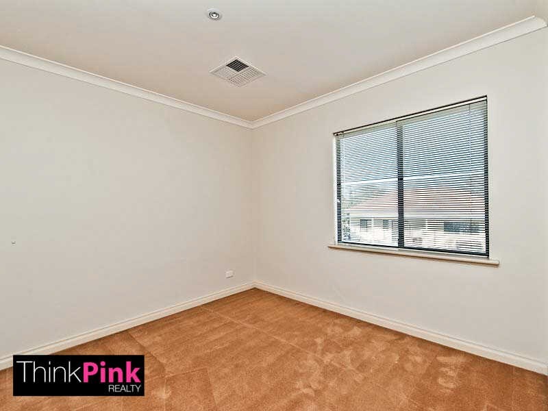 2/70 Fitzroy Road, Rivervale WA 6103