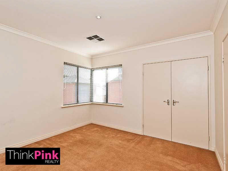 2/70 Fitzroy Road, Rivervale WA 6103