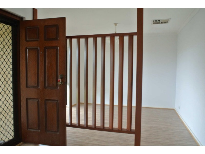 15 Monarch Court, Thornlie WA 6108