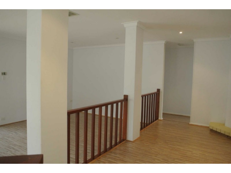 15 Monarch Court, Thornlie WA 6108