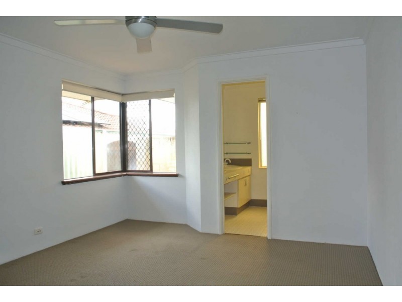 15 Monarch Court, Thornlie WA 6108