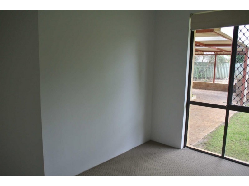 15 Monarch Court, Thornlie WA 6108