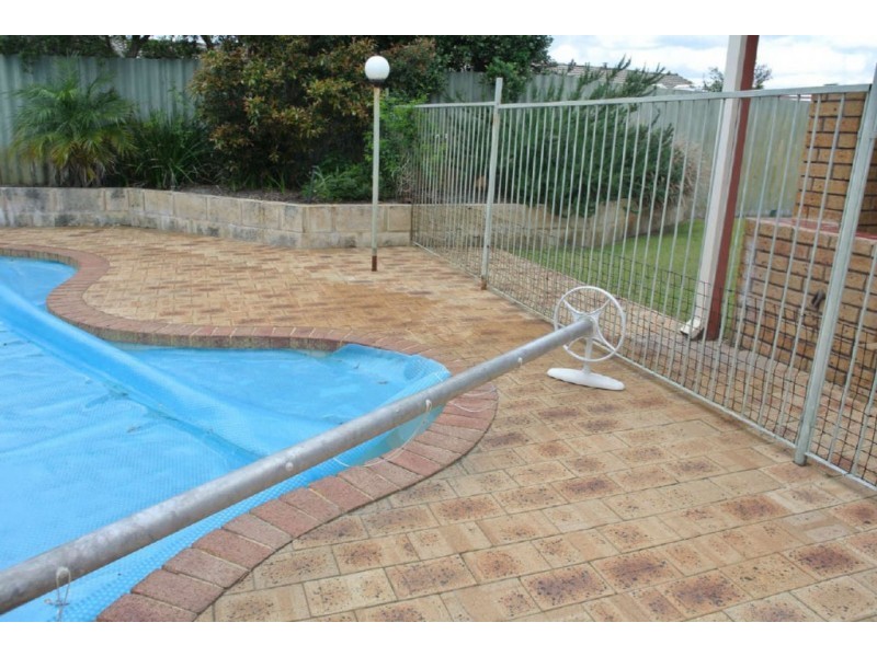 15 Monarch Court, Thornlie WA 6108