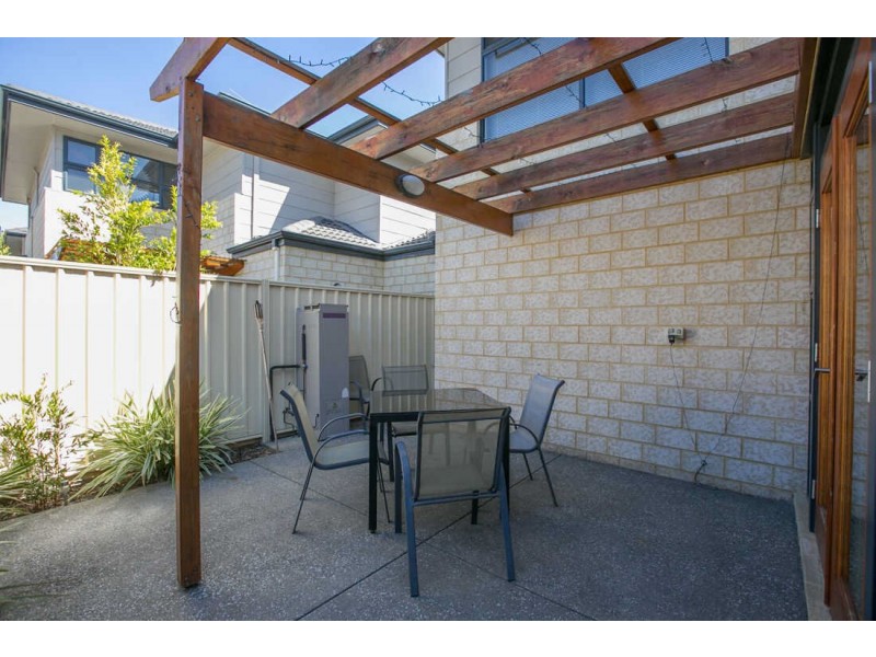 1, 20 Wallace Street, Belmont WA 6104