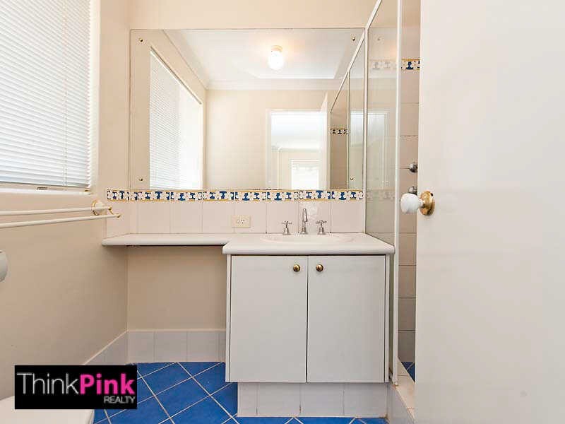 13 Grantham Place, Carlisle WA 6101