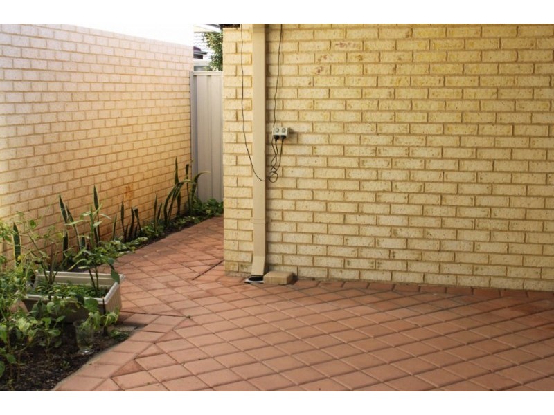 121B Raleigh Street, Carlisle WA 6101