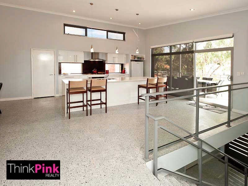 21 Norwood Road, Rivervale WA 6103