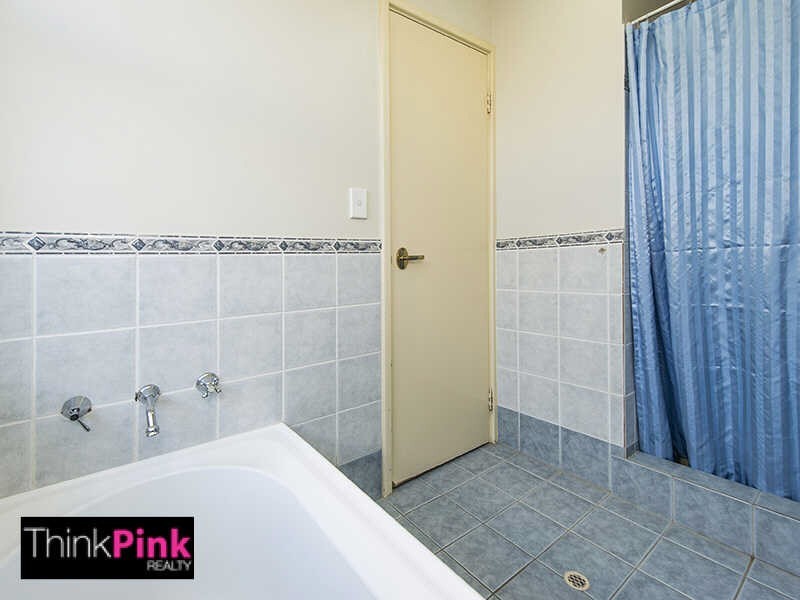 55 Sugarwood Drive, Thornlie WA 6108