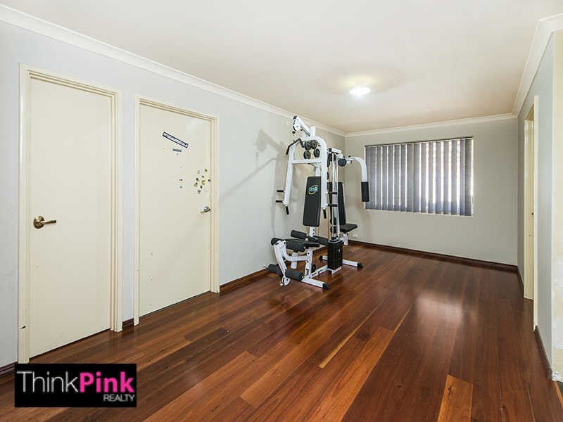 55 Sugarwood Drive, Thornlie WA 6108