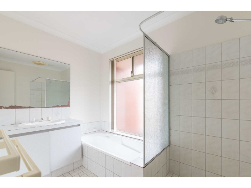 11A Colombo Street, Victoria Park WA 6100
