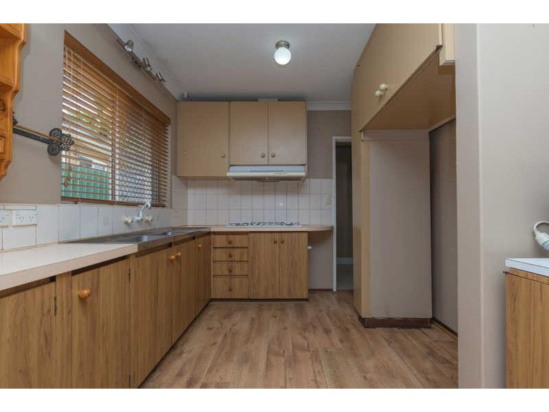 85 Arlunya Avenue, Cloverdale WA 6105