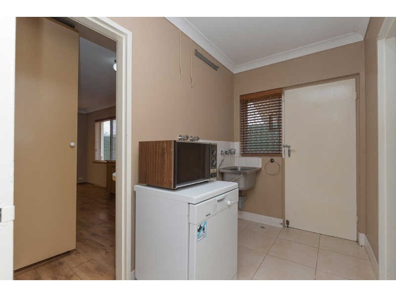 85 Arlunya Avenue, Cloverdale WA 6105