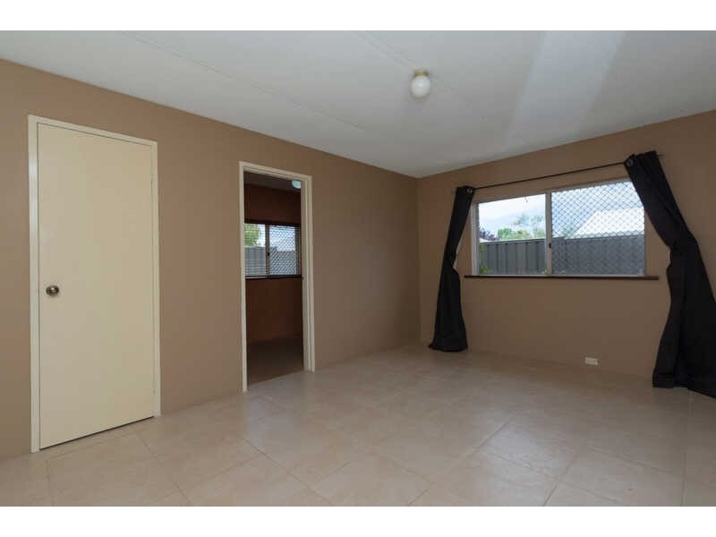 85 Arlunya Avenue, Cloverdale WA 6105