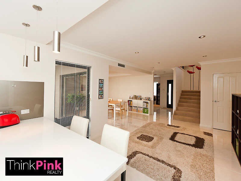 1/98 Surrey Road, Rivervale WA 6103