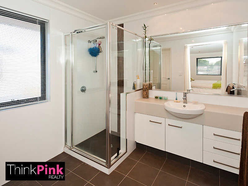 1/98 Surrey Road, Rivervale WA 6103