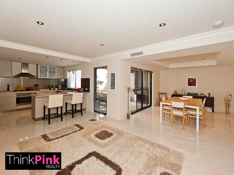 1/98 Surrey Road, Rivervale WA 6103