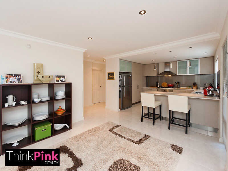 1/98 Surrey Road, Rivervale WA 6103