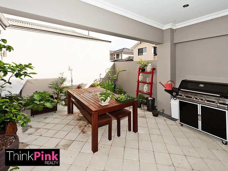 1/98 Surrey Road, Rivervale WA 6103