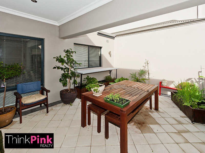 1/98 Surrey Road, Rivervale WA 6103