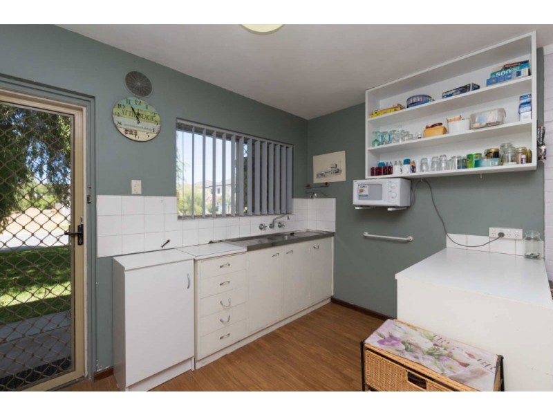 2/10 Harrison Street, Rockingham WA 6168