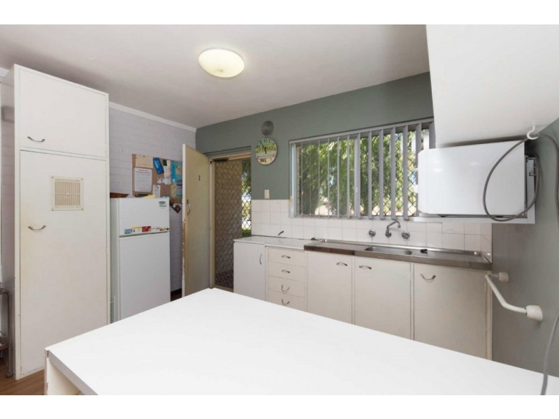 2/10 Harrison Street, Rockingham WA 6168