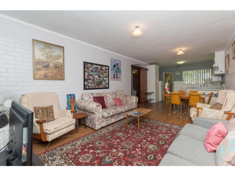 2/10 Harrison Street, Rockingham WA 6168