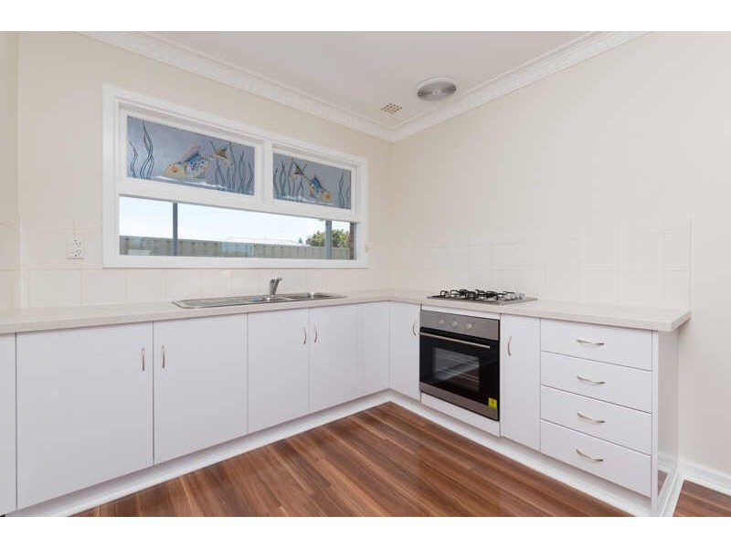 8 Maria Street, Dudley Park WA 6210