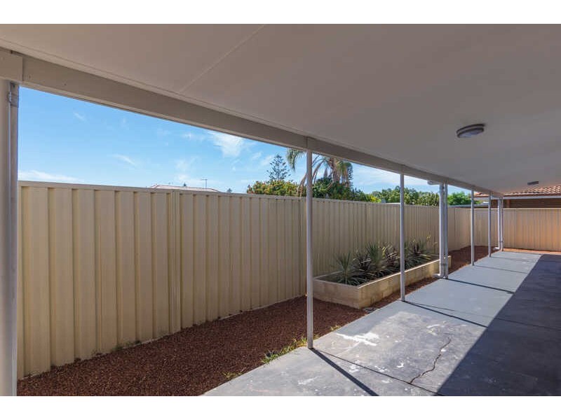 8 Maria Street, Dudley Park WA 6210