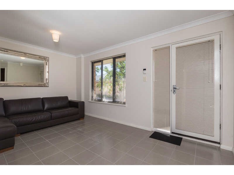 38B Raleigh Street, Carlisle WA 6101