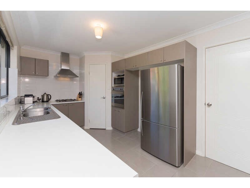 38B Raleigh Street, Carlisle WA 6101