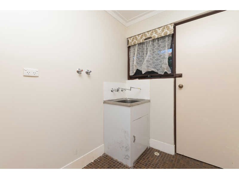 1, 3 Woodrow Place, Dianella WA 6059