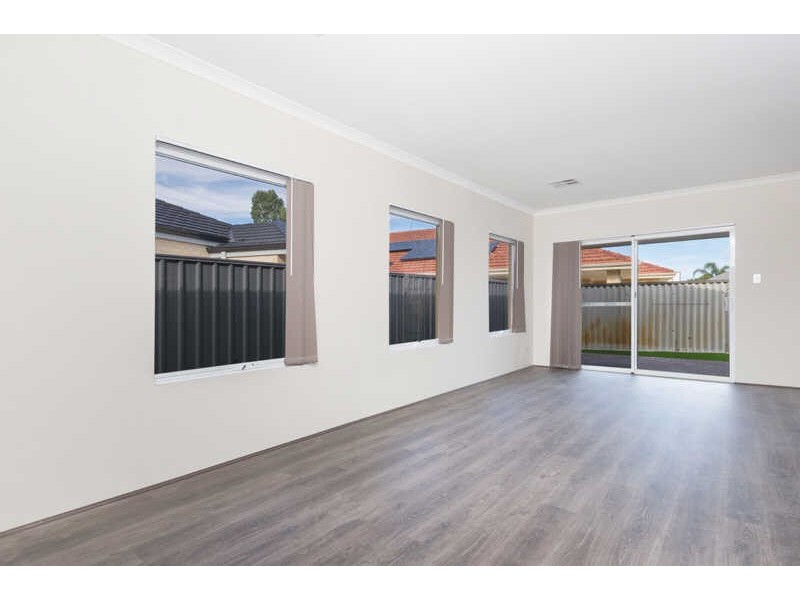 90 Keane Street, Cloverdale WA 6105