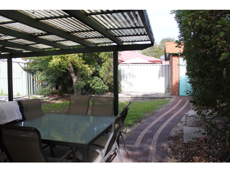 23 Solar Way, Carlisle WA 6101