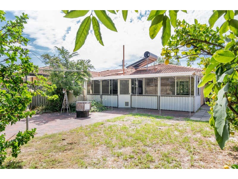 11 Apollo Way, Carlisle WA 6101