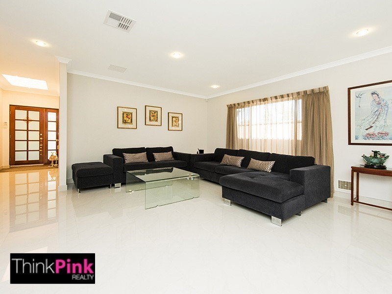 11 Peace Loop, Kewdale WA 6105