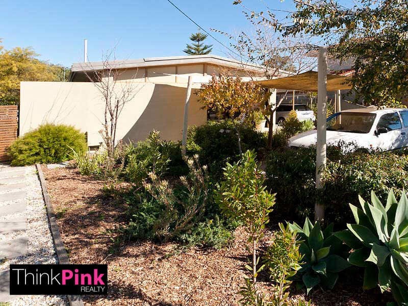 8 Mathews Place, Belmont WA 6104