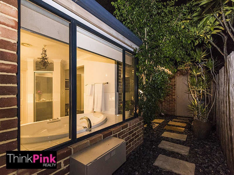 4 Martin Avenue, Rivervale WA 6103