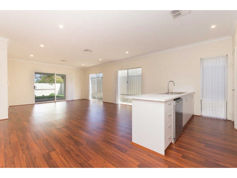 33B Weston Street, Carlisle WA 6101