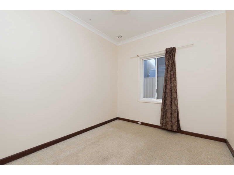 6 Apara Way, Nollamara WA 6061