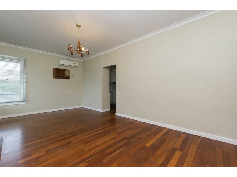 206 Gabriel Street, Cloverdale WA 6105
