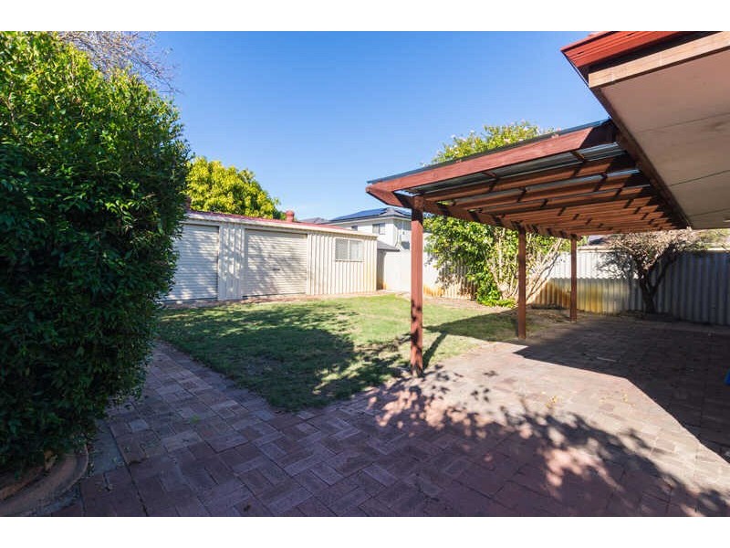 32 George Street, Belmont WA 6104