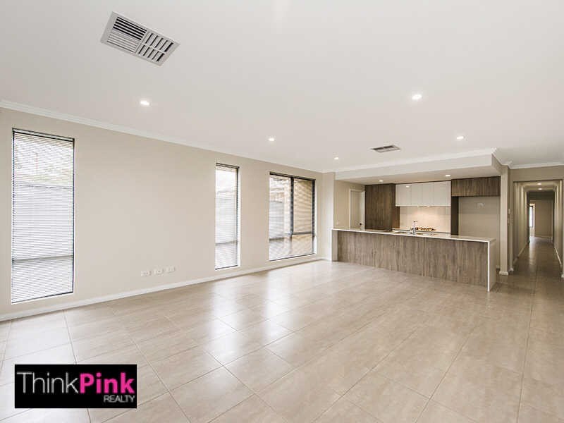 72 Hartfield Street, Queens Park WA 6107